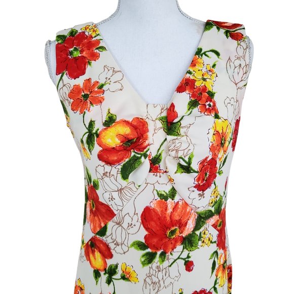 Vintage 70s Floral sleeveless maxi dress with low V neck - Picture 2 of 8